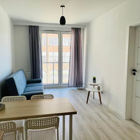 Platinum Apartment *
